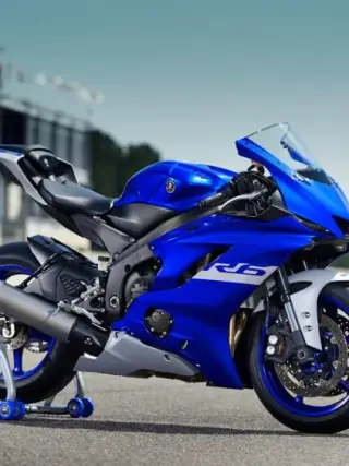Titik Noktah Sang Legenda: Yamaha YZF-R6 Resmi Pensiun, Hanya Tersisa Cerita dan R9 Sebagai Penerus