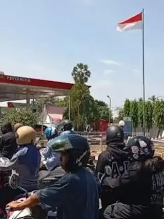 Antrean Panjang di SPBU, Pemprov Sulsel Berlakukan Lima Kebijakan Tegas