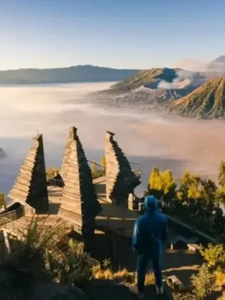 Karhutla Tak Surutkan Minat Wisatawan ke Bromo, Kemenpar: Wisatawan Tahu Kawasan Itu Aman