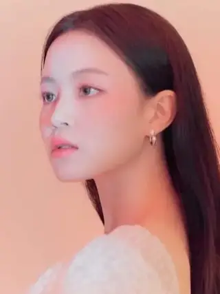 Dok2 Manjakan Lee Hi di Hari Ulang Tahun: Hadiah Lagu "You Are My Hi" hingga Foto Mesra di Medsos