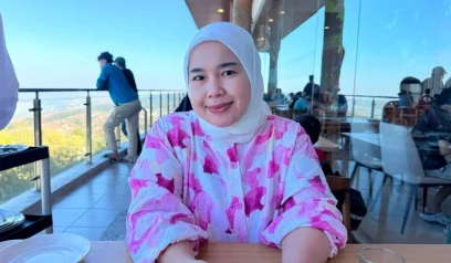 Kisah Inspiratif Mariatul Qiptiyah: Dari Guru Honorer Gaji Ratusan Ribu Kini Jadi Pengusaha Kuliner Sukses