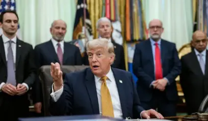 Trump Blokade Selat Hormuz, Kapal Kena Pajak 20%