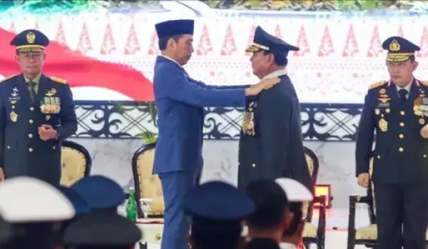 Penganugerahan pangkat jenderal kehormatan pada Prabowo