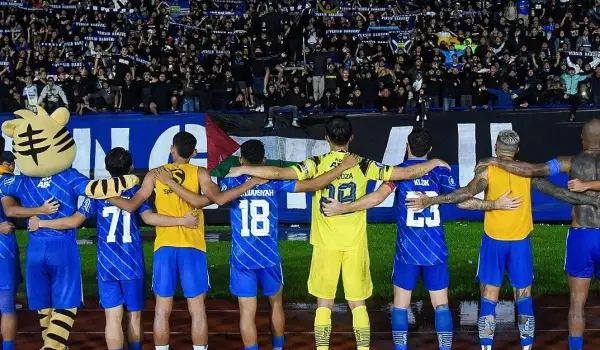 Pemain Persib Bandung di depan pendukungnya (instagram.com/persib)