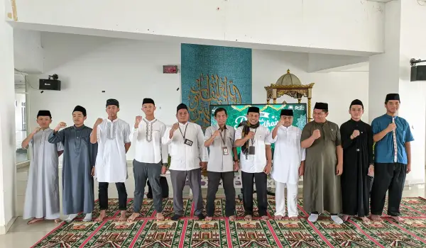 Pengurus Baru Masjid SMA Islam Athirah 1 Makassar Dilantik (Foto: Istimewa)