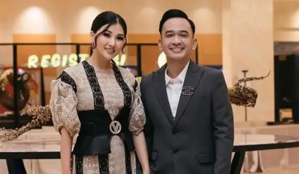 Ruben Onsu dan Sarwendah Tan