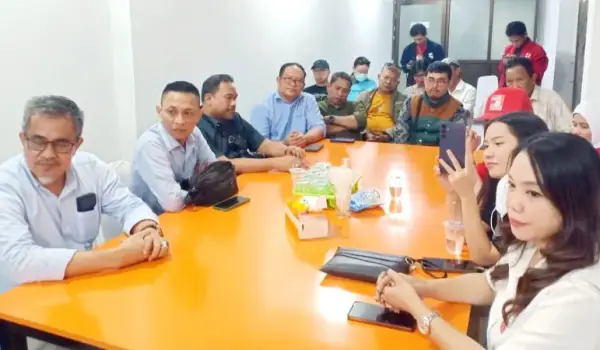 Balon Wali Kota Makasar Ahmad Susanto Serahkan Formulir Pendaftaran di DPD PSI Makassar  (Istimewa)