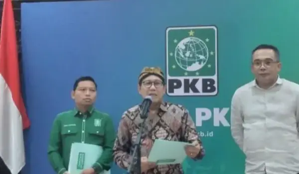 Ketua Desk Pilkada PKB Abdul Halim Iskandar saat jumpa pers di Kantor DPP PKB, Jakarta, Senin (3/5/2024). Foto: Istimewa