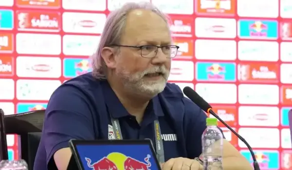 Tom Saintfiet, Pelatih Filipina (goal.com)