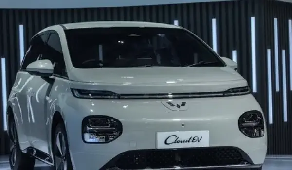 Wuling Cloud EV