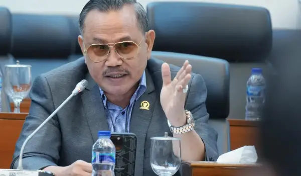 Anggota DPR RI Fraksi Demokrat, Irjen Pol (P) Drs. Frederik Kalalembang