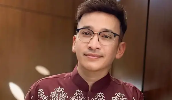 Presenter kondang Ruben Onsu.