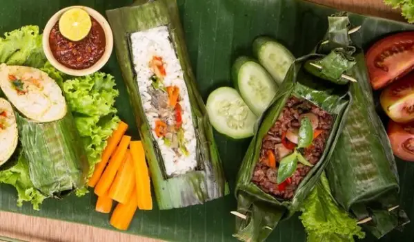 Ilustrasi. Ternyata ada tiga menu makanan yang hampir selalu ada di pesawat kepresidenan. (Getty Images/EyeEm Mobile GmbH)