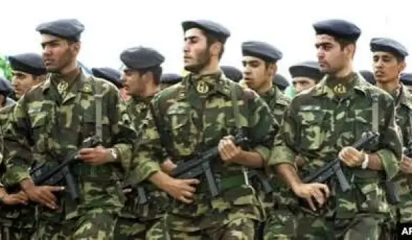 Iran Serang Pangkalan Militer AS di Teluk Persia, Gencatan Senjata Retak di Tengah Pemakaman Khamenei