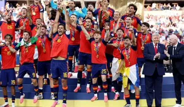 Cemooh Penonton Sambut Trump dan Infantino saat Spanyol Angkat Trofi Piala Dunia 2026