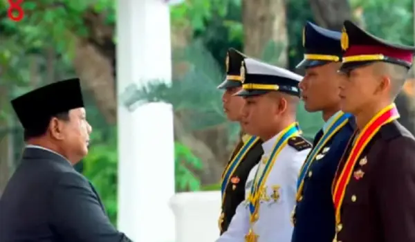 Presiden Prabowo Subianto melantik 1.177 Calon Perwira Remaja (Capaja) TNI dan Polri dalam Upacara Prasetya Perwira (Praspa) Tahun 2026.