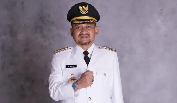 Bupati Pemalang Anom Widiyantoro.