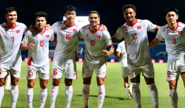 Hadapi Timnas Indonesia, Vietnam Mengenakan Jersey Putih.