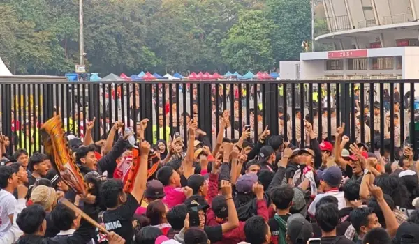 The Jakmania.