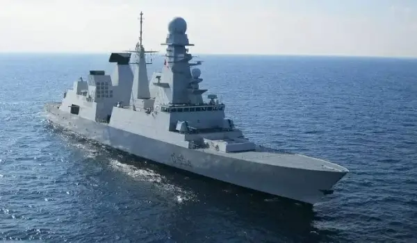 Kapal Perang Italia.