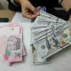 Rupiah Cetak Rekor Terlemah Rp17.700 per Dolar AS, Pertama Kalinya dalam Sejarah Indonesia