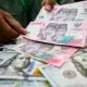 Rupiah Tertekan, Dolar AS Sentuh Rp17.880