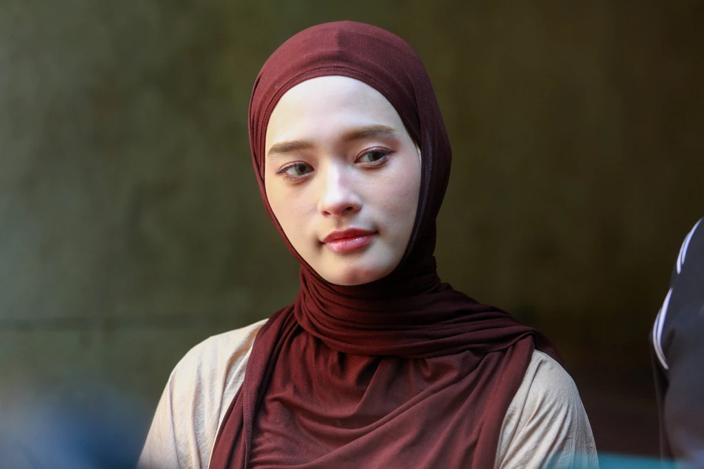 Polisi Tunda Pemeriksaan Inara Rusli Hari Ini, Dijadwalkan Ulang Besok