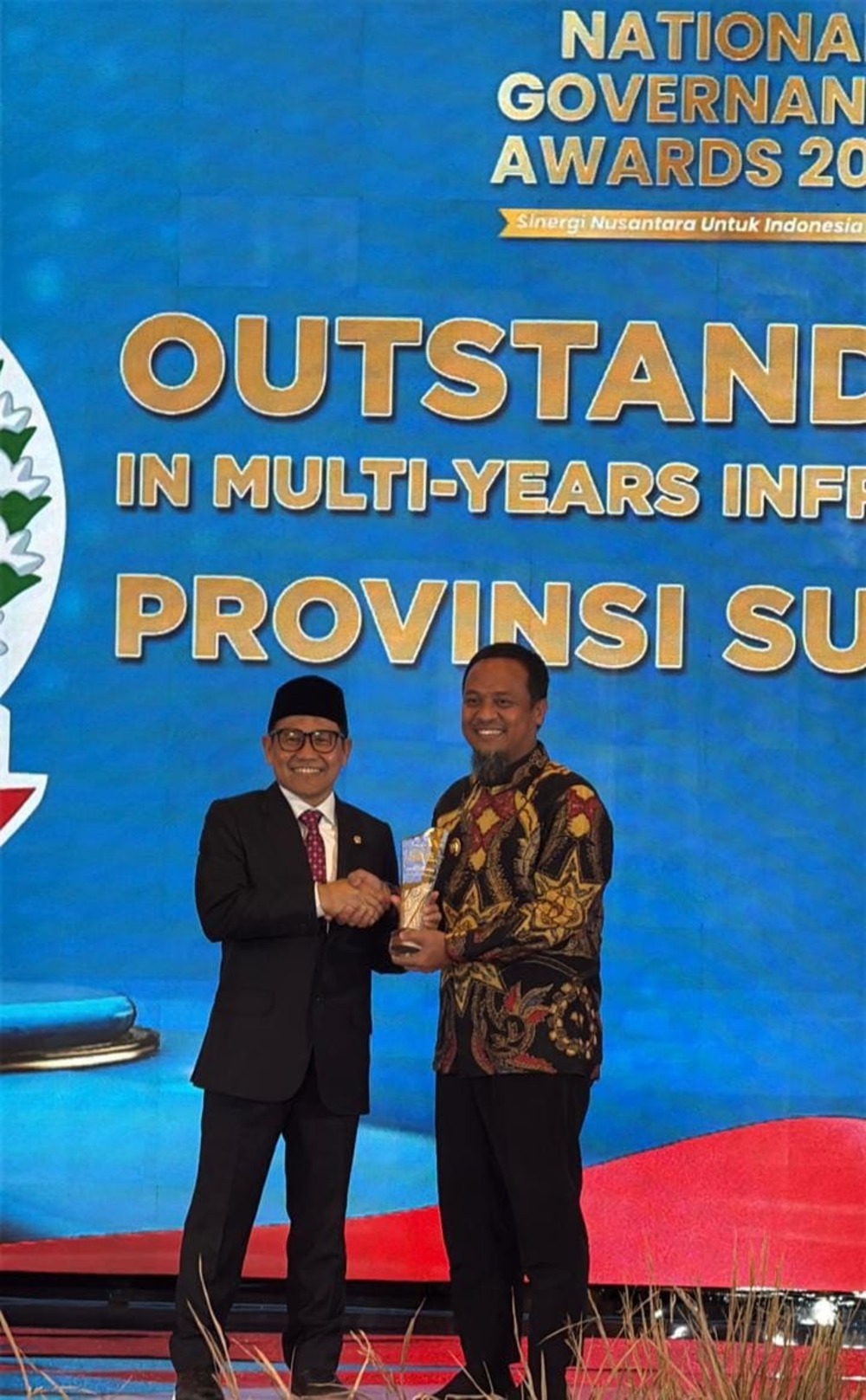 Gubernur Sulsel Terima Penghargaan Nasional, Bukti Nyata Keberhasilan Program Infrastruktur Multiyears
