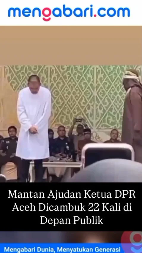 Mantan Ajudan Ketua DPR Aceh Dicambuk 22 Kali di Depan Publik
